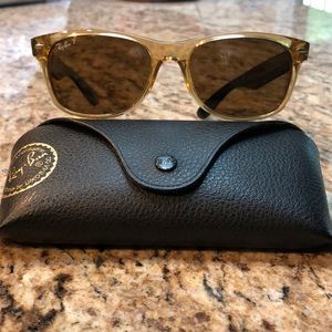 Ray Ban “New Wayfarer” sunglasses